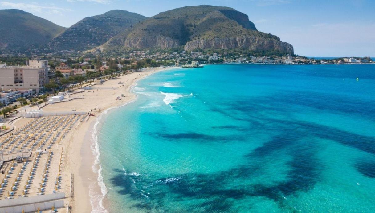 Casa Viola Elegante E Sul Mare Di Mondello Appartement Palermo Buitenkant foto